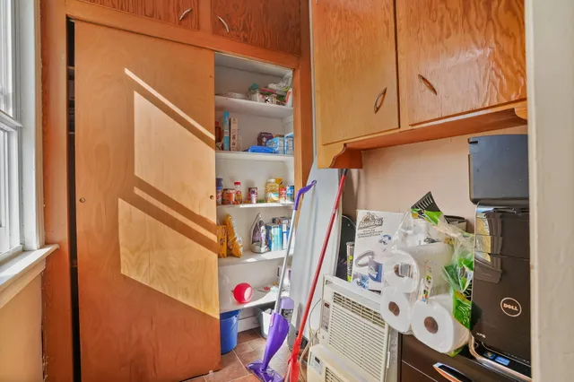 $460,000 | 22 Knoll Street, Waterbury, CT 06705