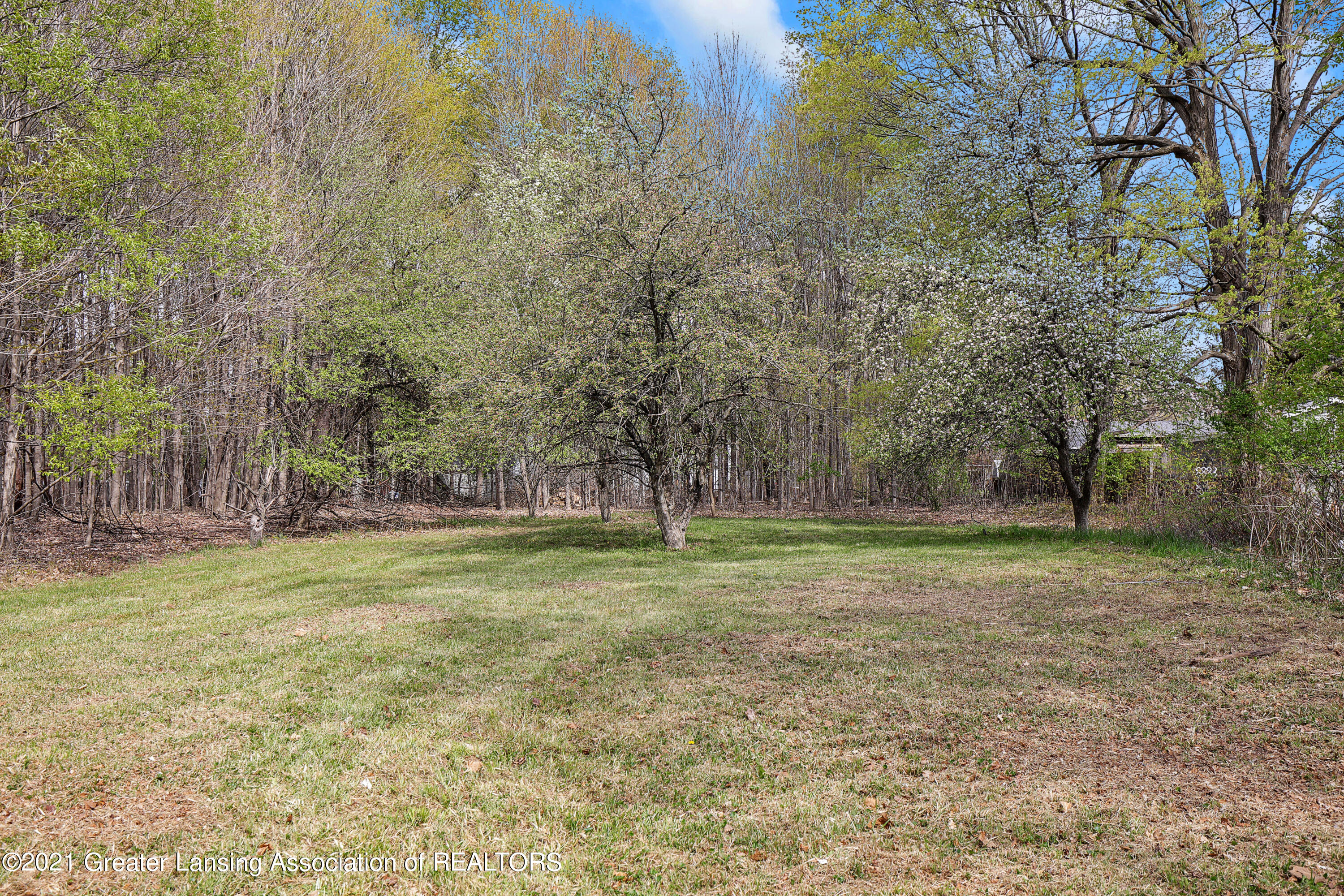 6823 Cooper Road Lansing, MI 48911 - Photo 27 of 30 9I3A9192