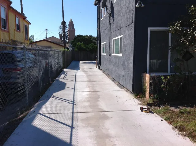 $729,000 | 5715 East 16th Street, Oakland, CA 94621