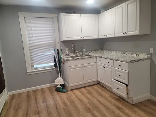 $1,475 | 39 Worcester Street, Unit 2L, Southbridge, MA 01550