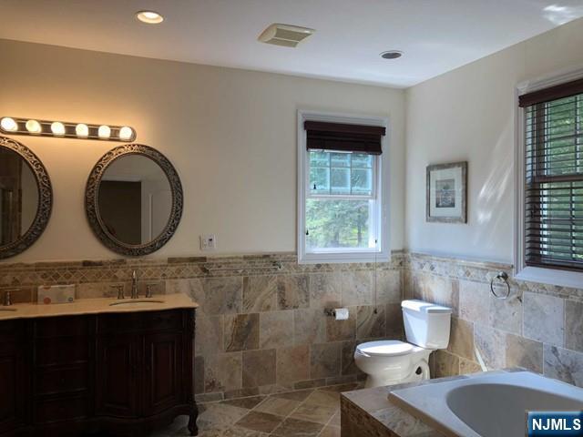 43 Mountainview Road Demarest, NJ 07627 - Photo 15 of 25