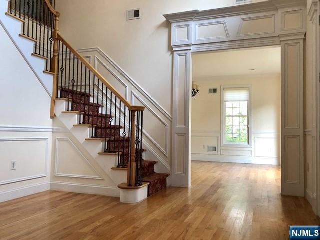 43 Mountainview Road Demarest, NJ 07627 - Photo 3 of 25