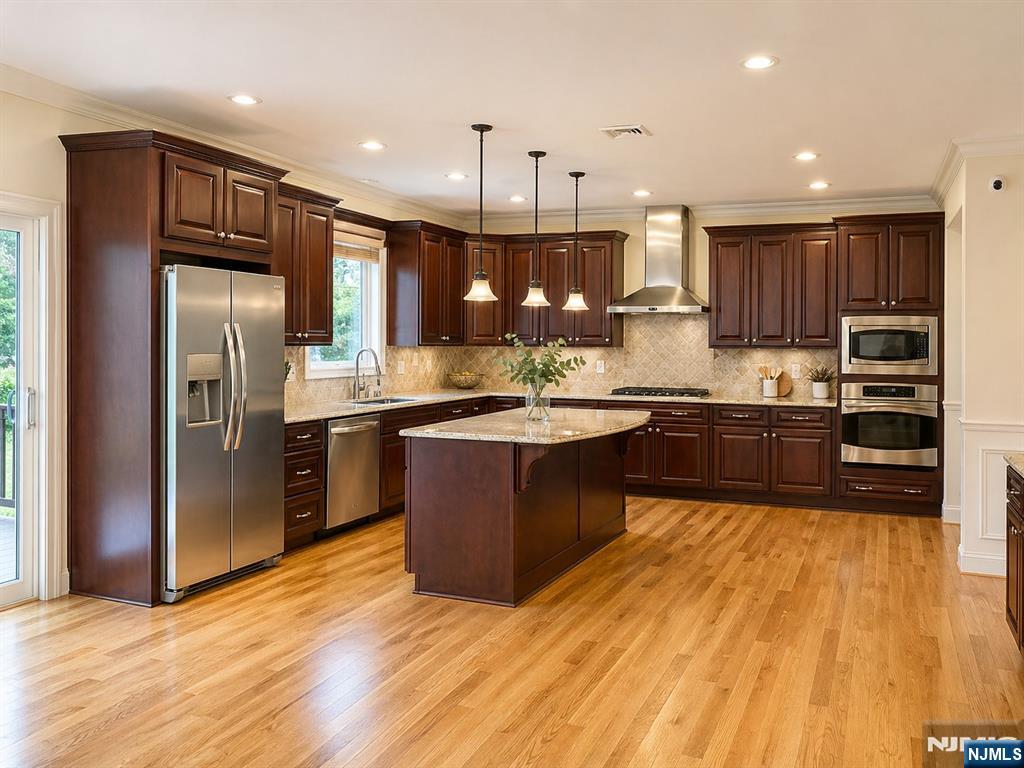 43 Mountainview Road Demarest, NJ 07627 - Photo 5 of 25