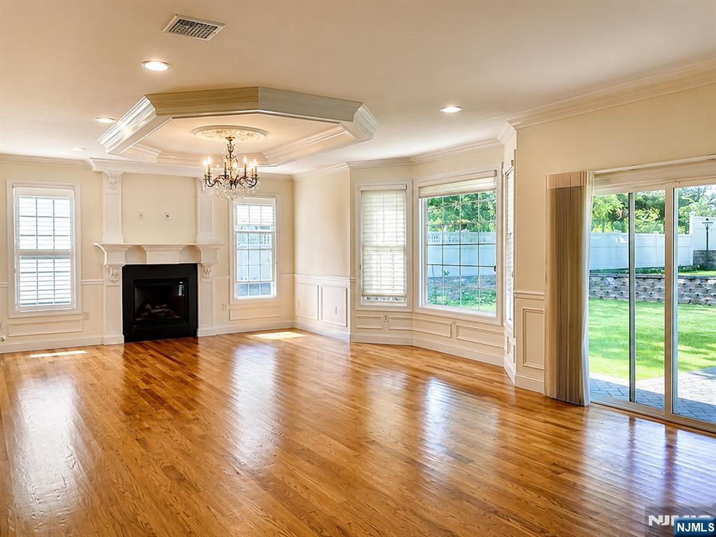 43 Mountainview Road Demarest, NJ 07627 - Photo 8 of 25