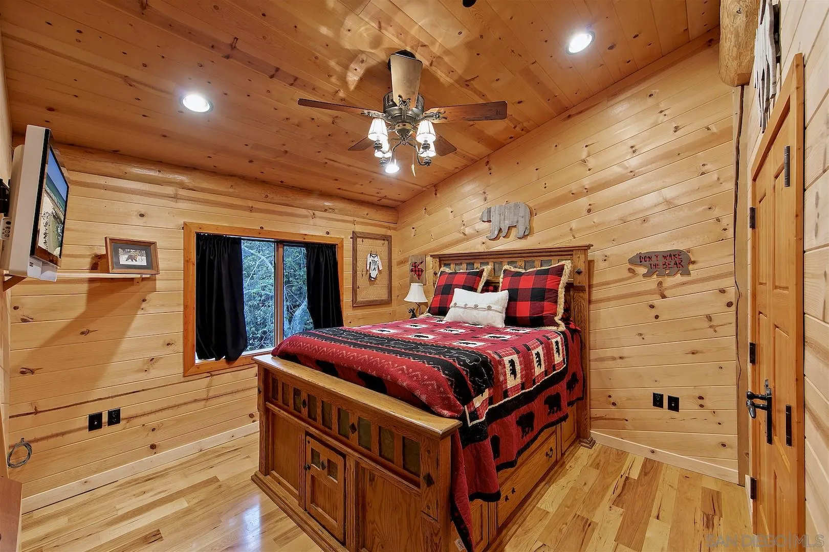 218 Frances Drive El Cajon, CA 92019 - Photo 40 of 56 a bed room with a bed and a dresser