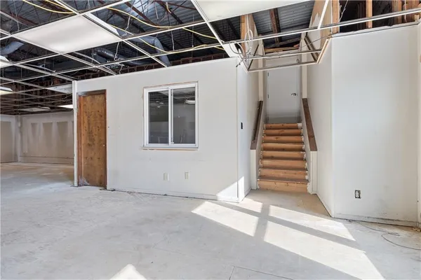 a view of a garage