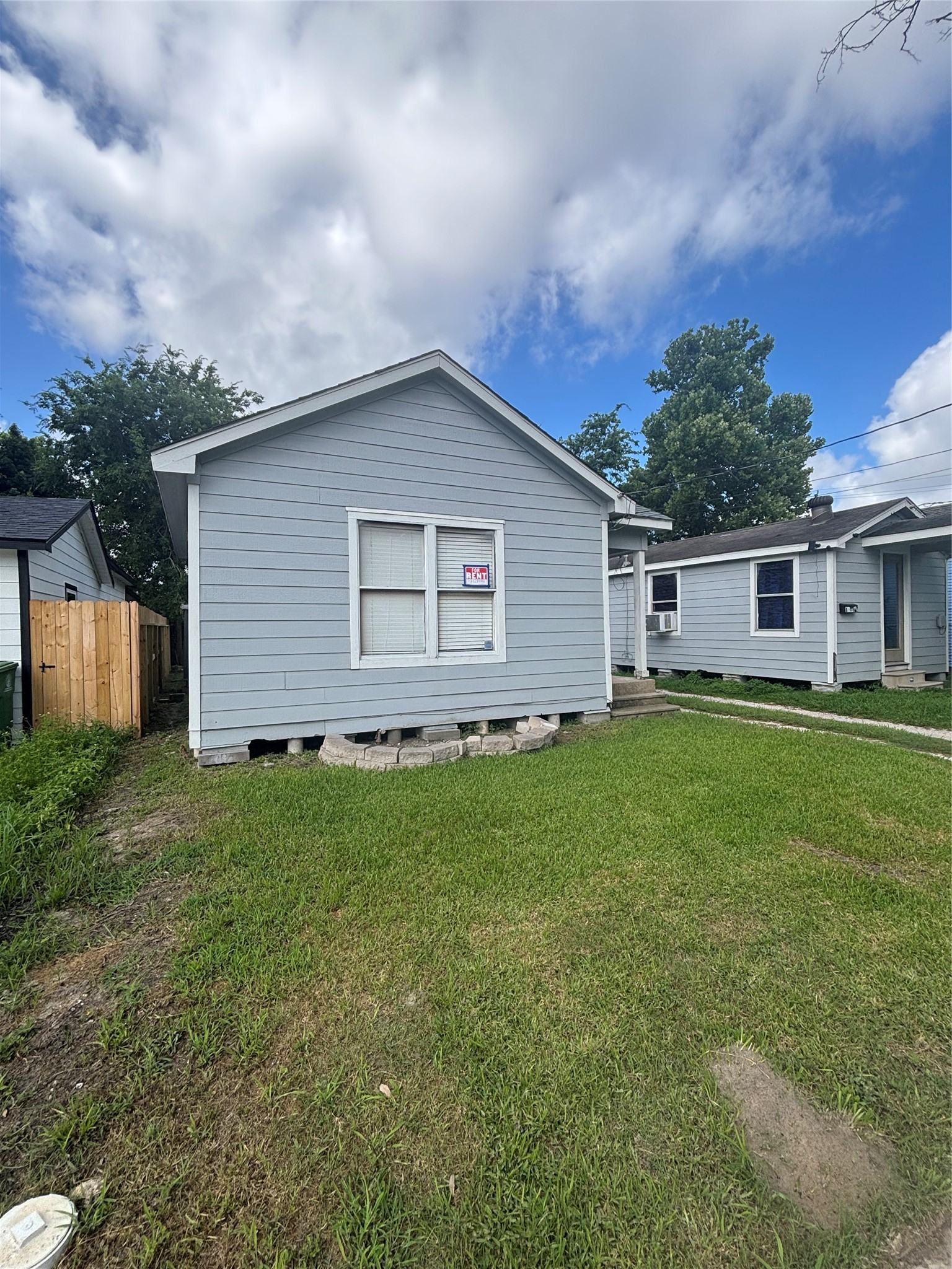 7910 Ford Street Houston, TX 77012 - Photo 3 of 7