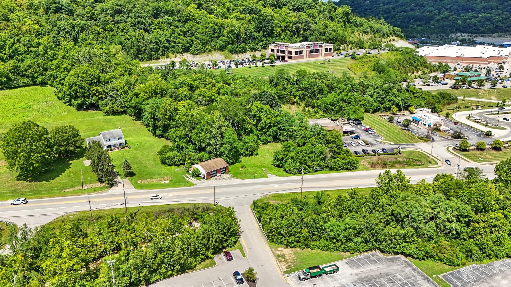 410-412 Orphanage Road Fort Mitchell, KY 41017 - Photo 1 of 6 001