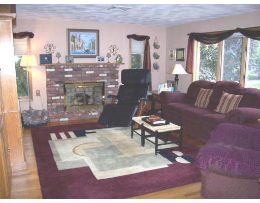 11 Cormier Road Burlington, MA 01803 - Photo 8 of 14 Gallery Image 8