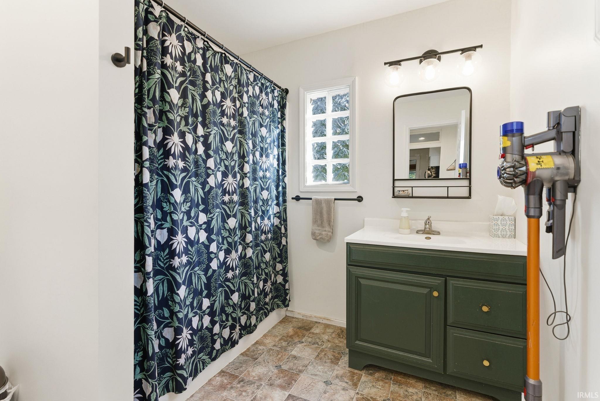 3621 Indiana Avenue Fort Wayne, IN 46807 - Photo 16 of 36