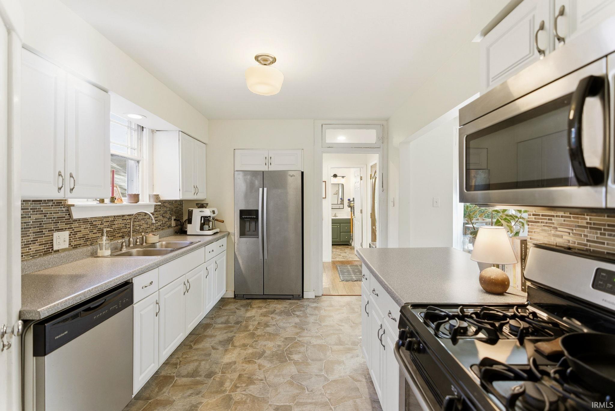 3621 Indiana Avenue Fort Wayne, IN 46807 - Photo 10 of 36