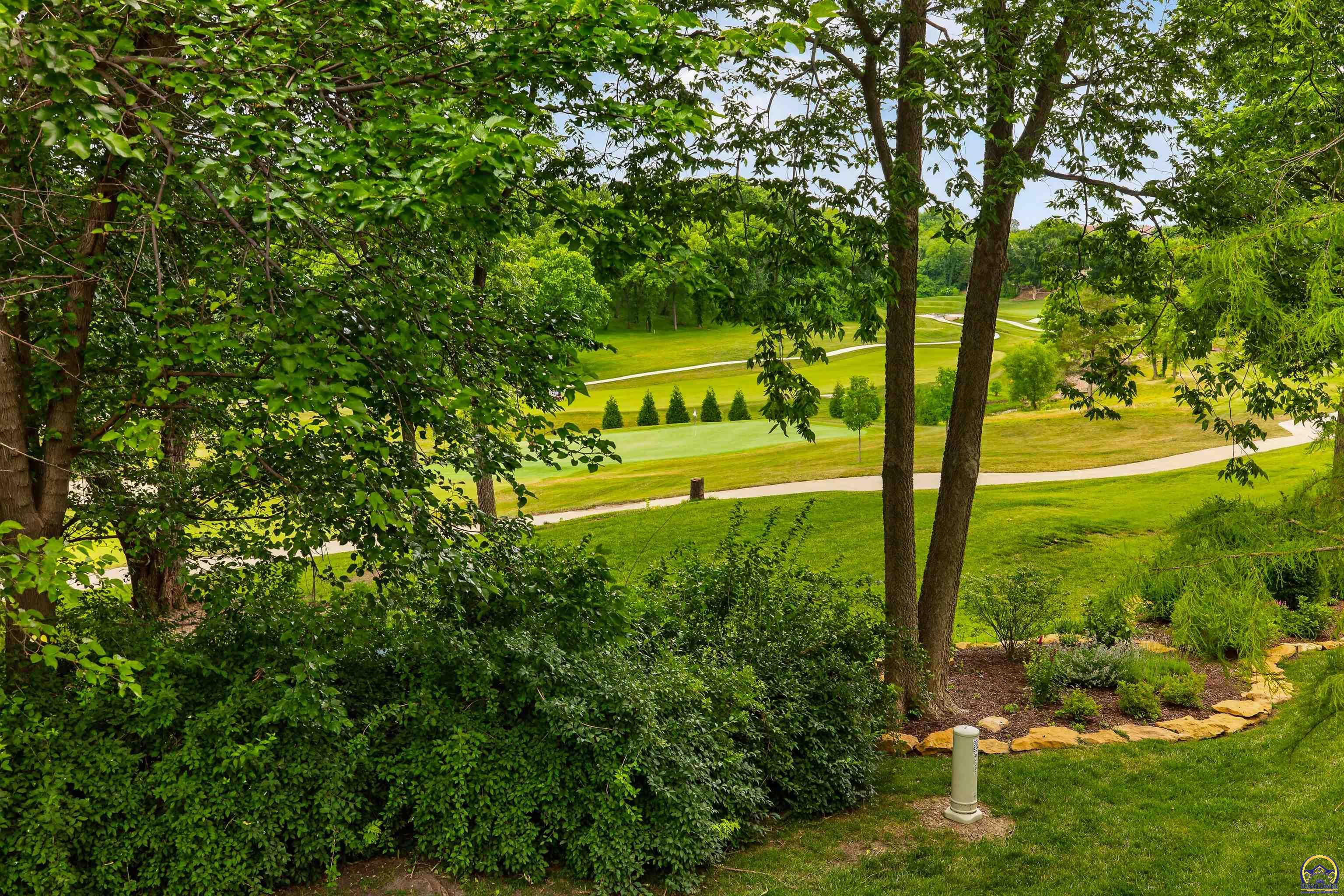 4305 Quail Pointe Road Lawrence, KS 66047 - Photo 2 of 40