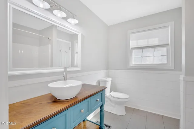 $395,900 | 426 Neal Drive, Bluff City, TN 37618