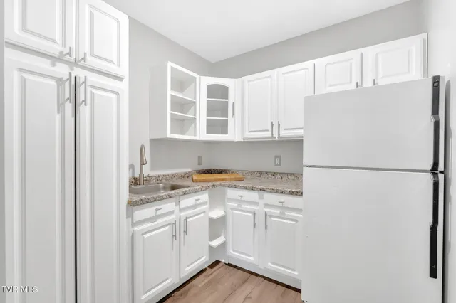 $395,900 | 426 Neal Drive, Bluff City, TN 37618