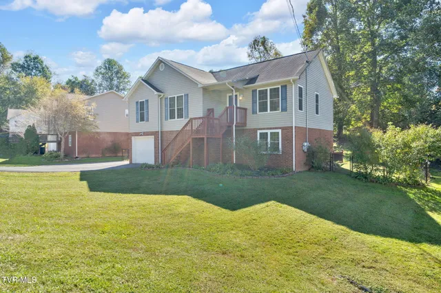 $395,900 | 426 Neal Drive, Bluff City, TN 37618