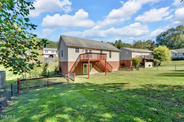 $395,900 | 426 Neal Drive, Bluff City, TN 37618