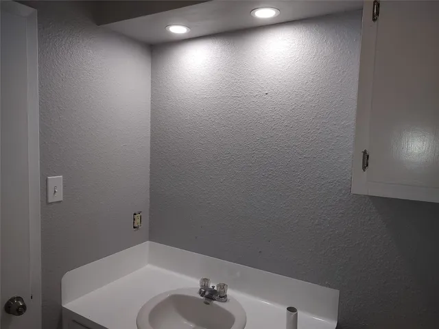 $1,350 | 6014 Westcreek Drive, Unit A, Austin, TX 78749