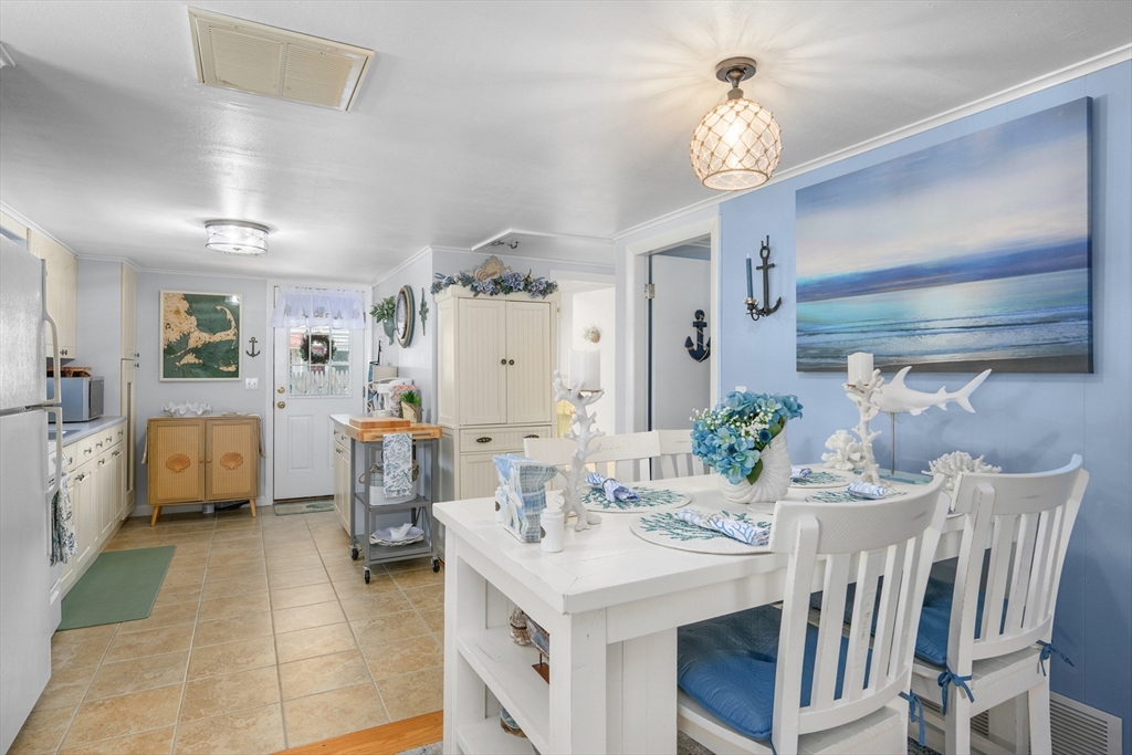 26 Wixon Road Dennis, MA 02639 - Photo 13 of 42 Gallery Image 13