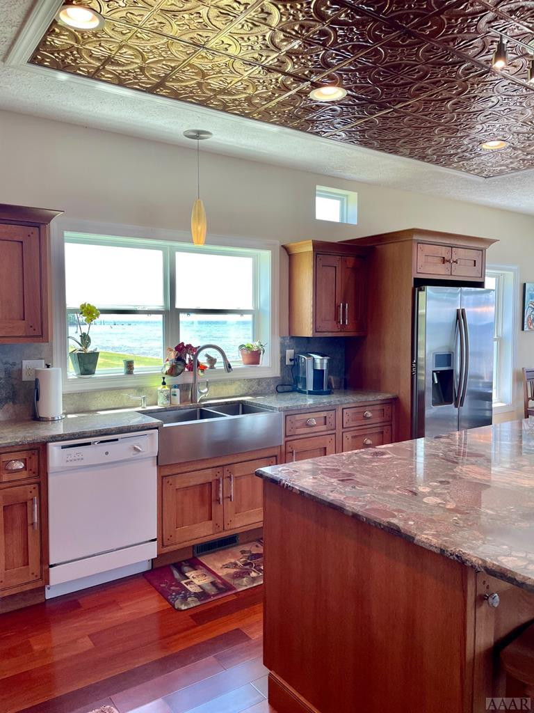 189 Hoyle Jones Road Hertford, NC 27944 - Photo 6 of 51 Main House Kitchen