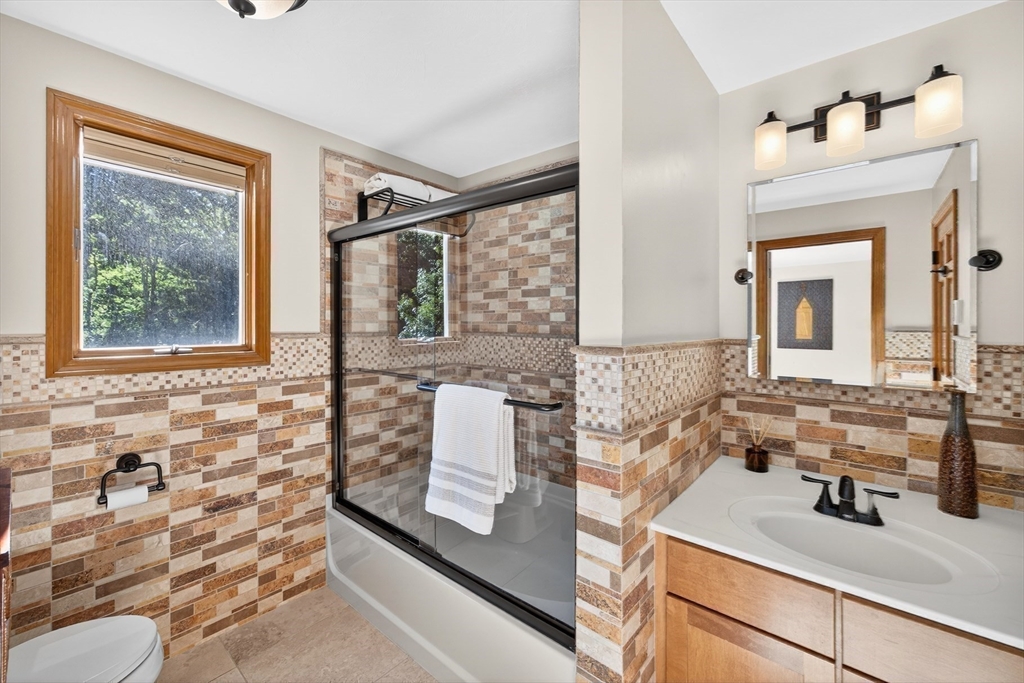 121 Streeter Hill Road Falmouth, MA 02556 - Photo 23 of 40