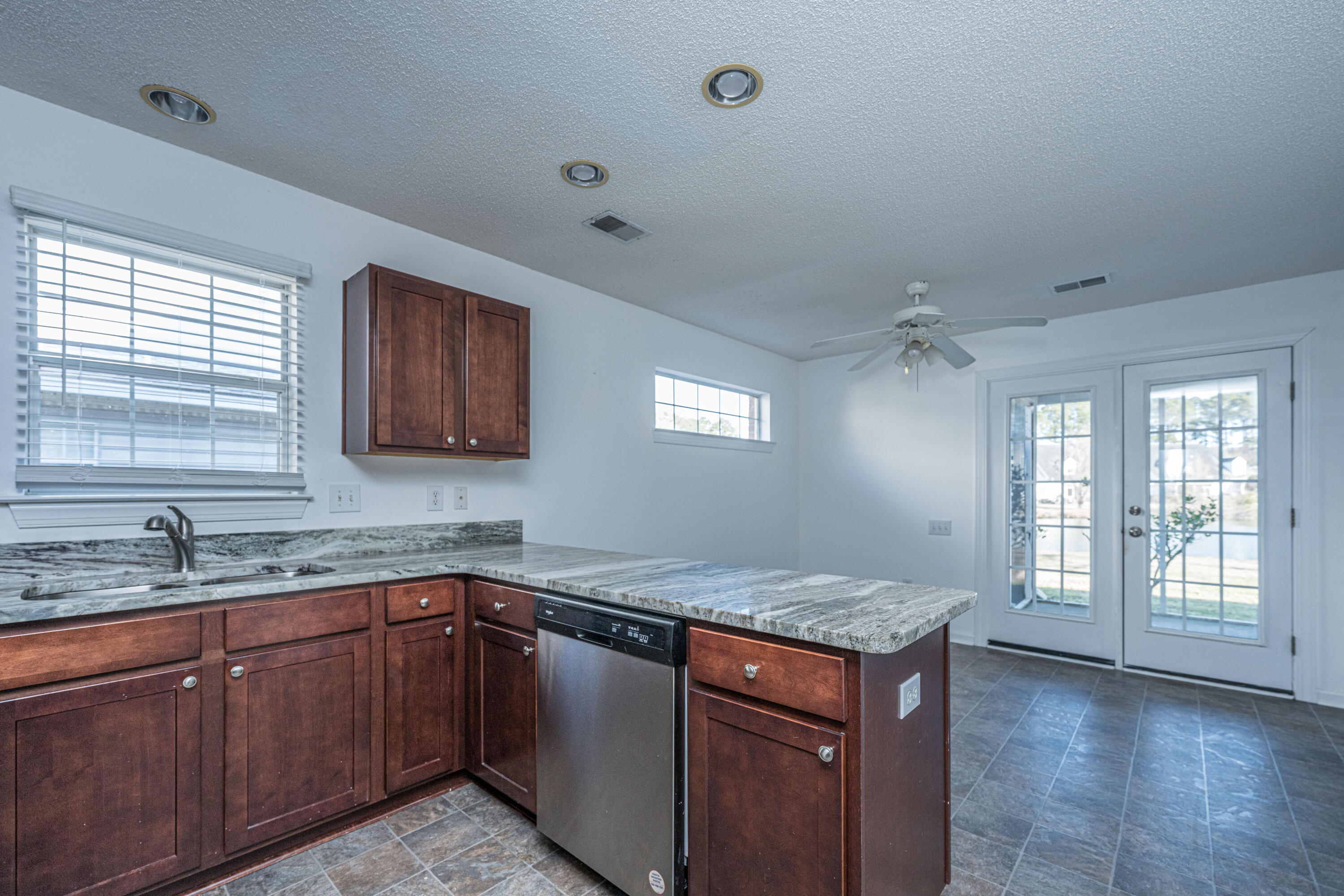 9237 Ayscough Road Summerville, SC 29485 - Photo 15 of 56 9237AyscoughRd019