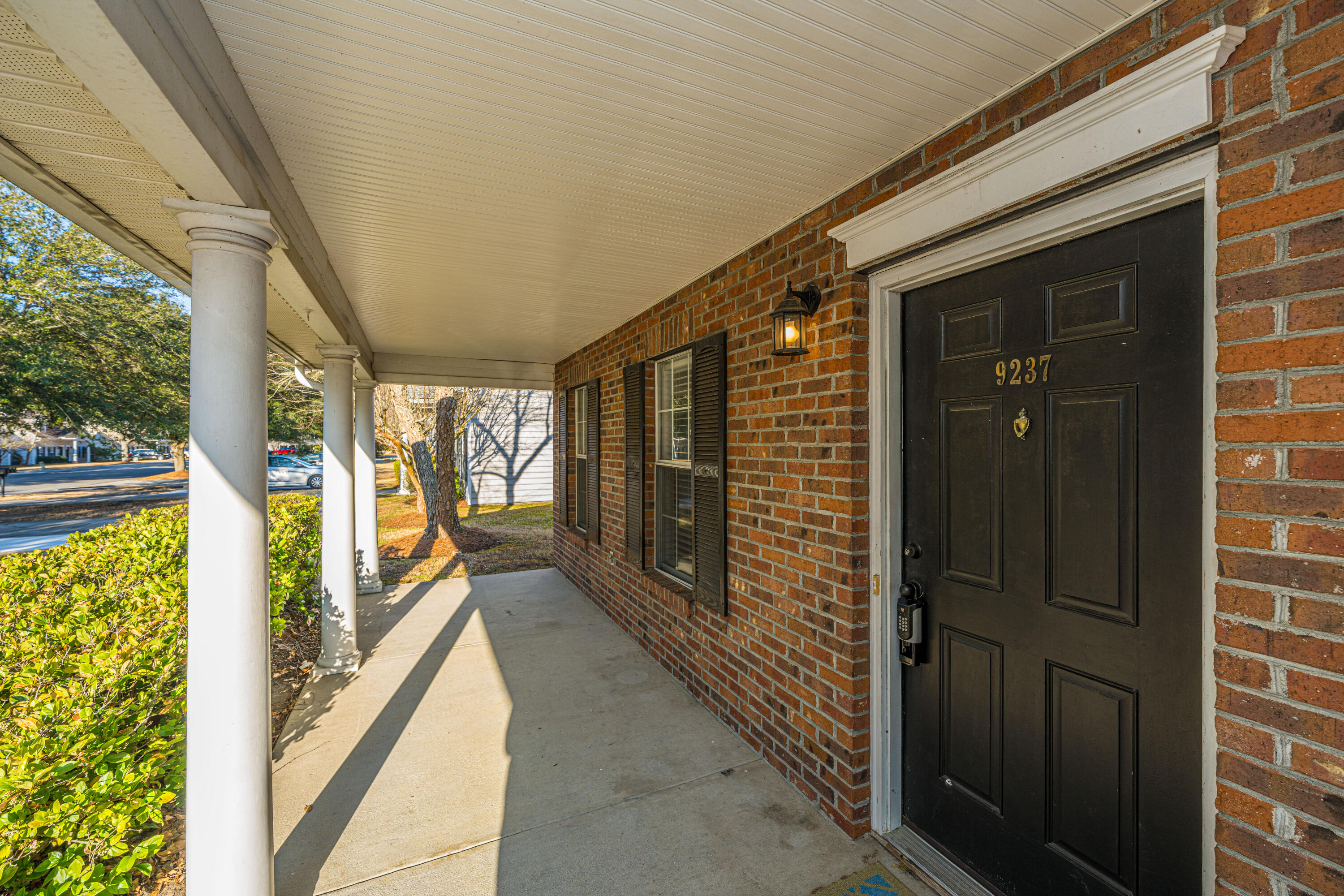 9237 Ayscough Road Summerville, SC 29485 - Photo 5 of 56 9237AyscoughRd008