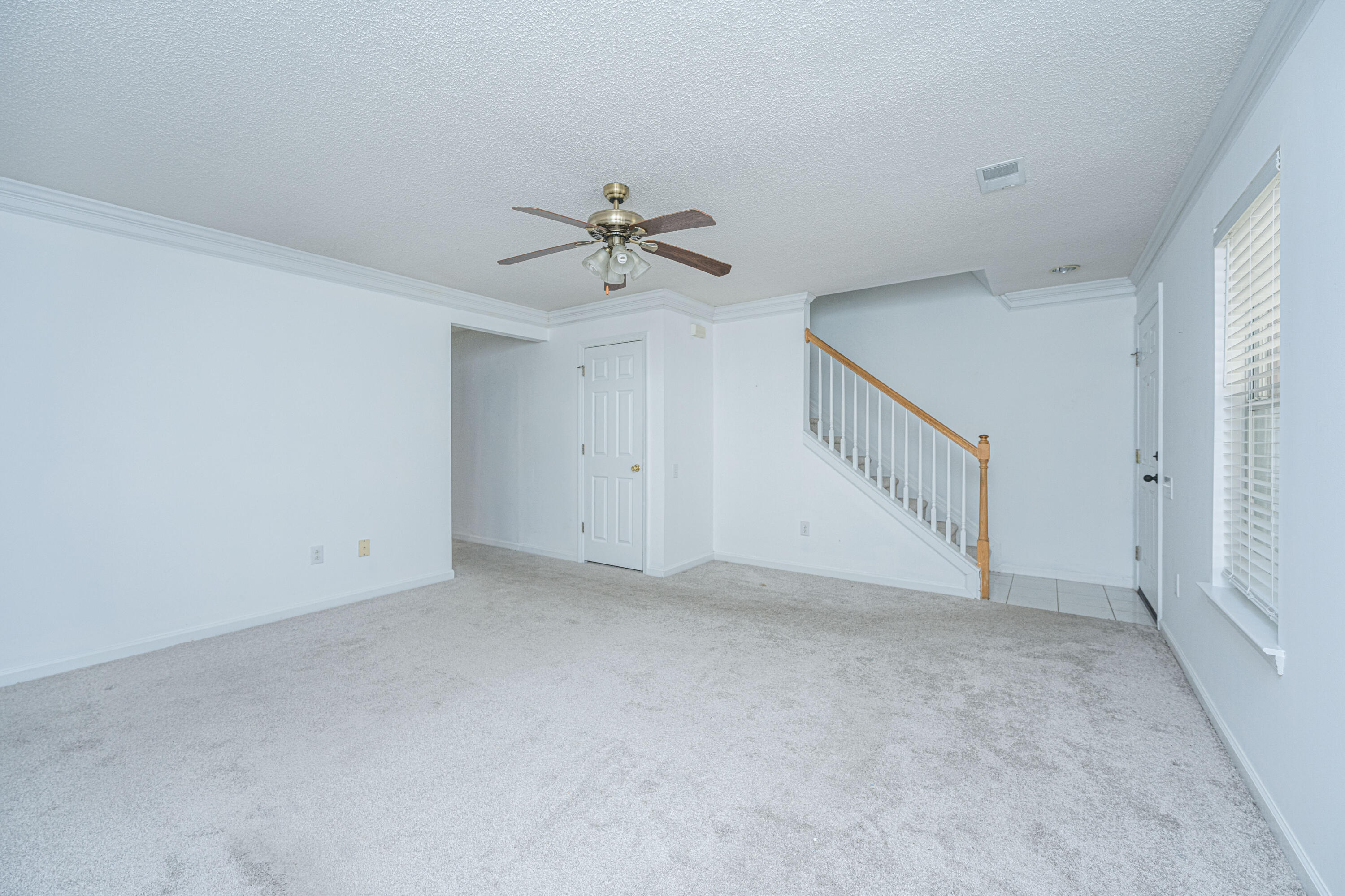 9237 Ayscough Road Summerville, SC 29485 - Photo 6 of 56 9237AyscoughRd014