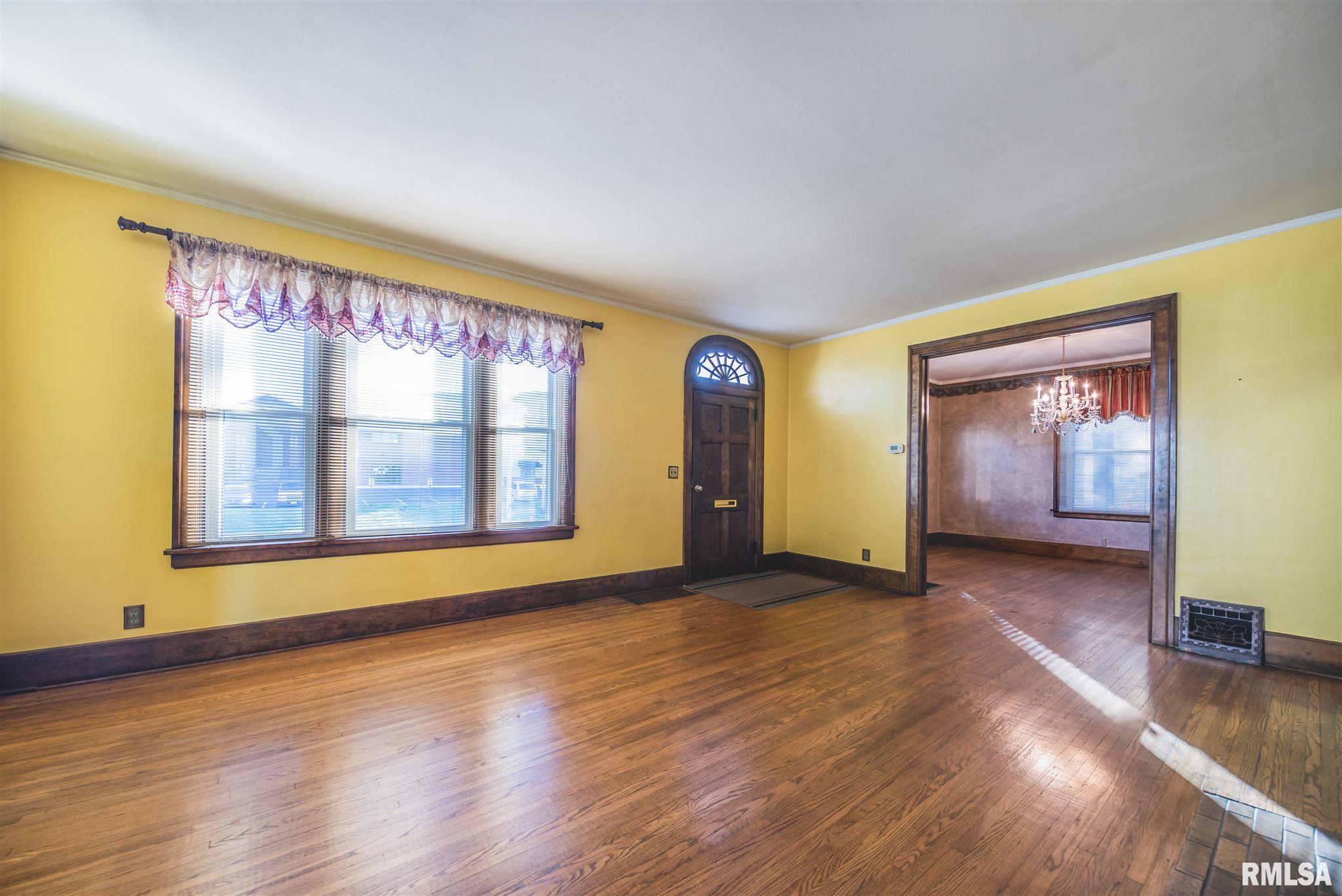1018 Maple Street Mount Vernon, IL 62864 - Photo 12 of 36 Gallery Image 12