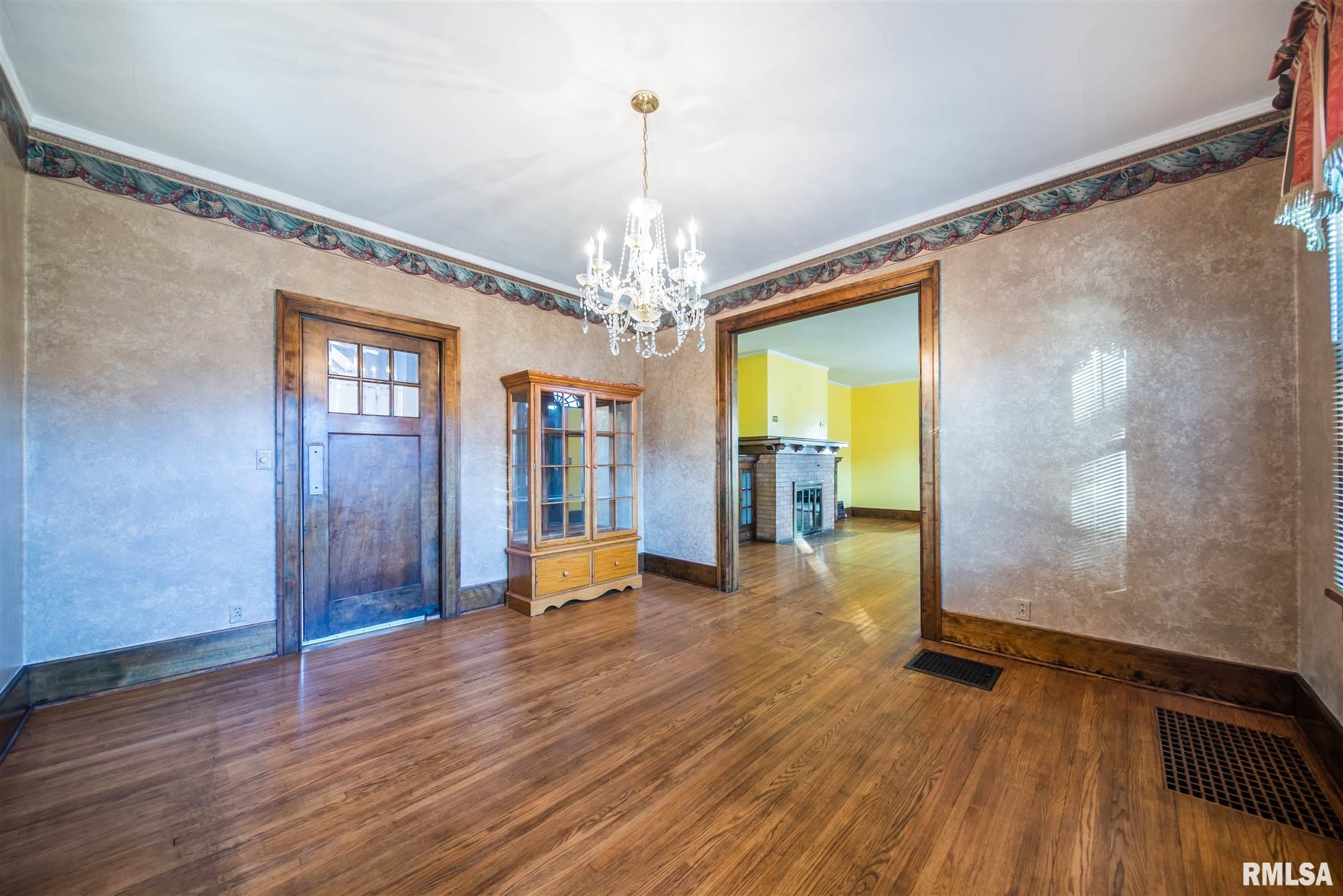 1018 Maple Street Mount Vernon, IL 62864 - Photo 15 of 36 Gallery Image 15