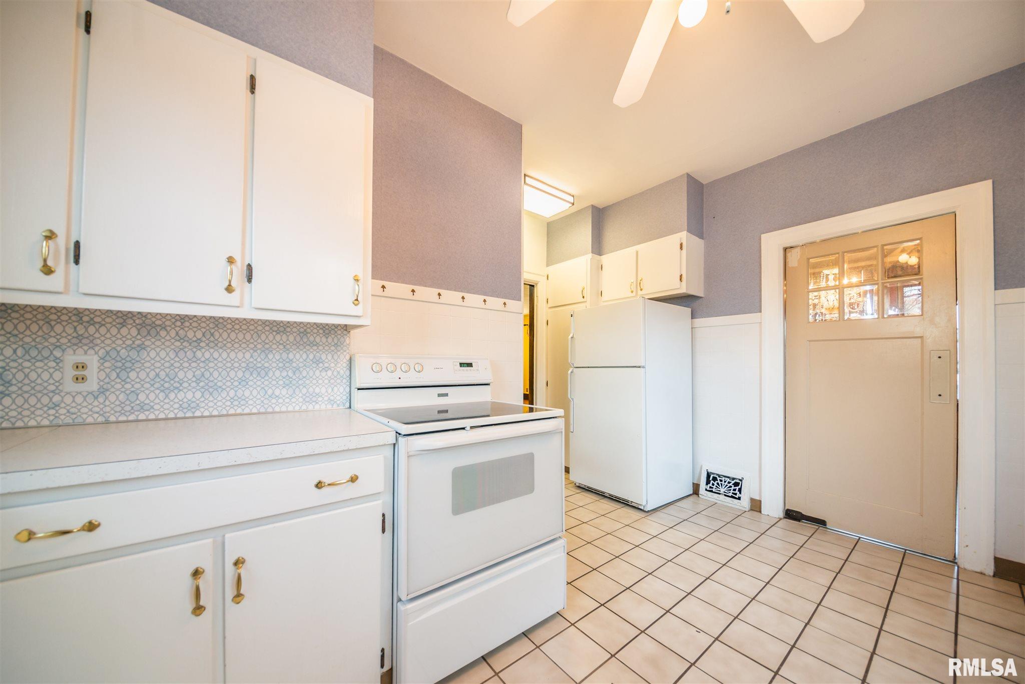 1018 Maple Street Mount Vernon, IL 62864 - Photo 18 of 36 Gallery Image 18