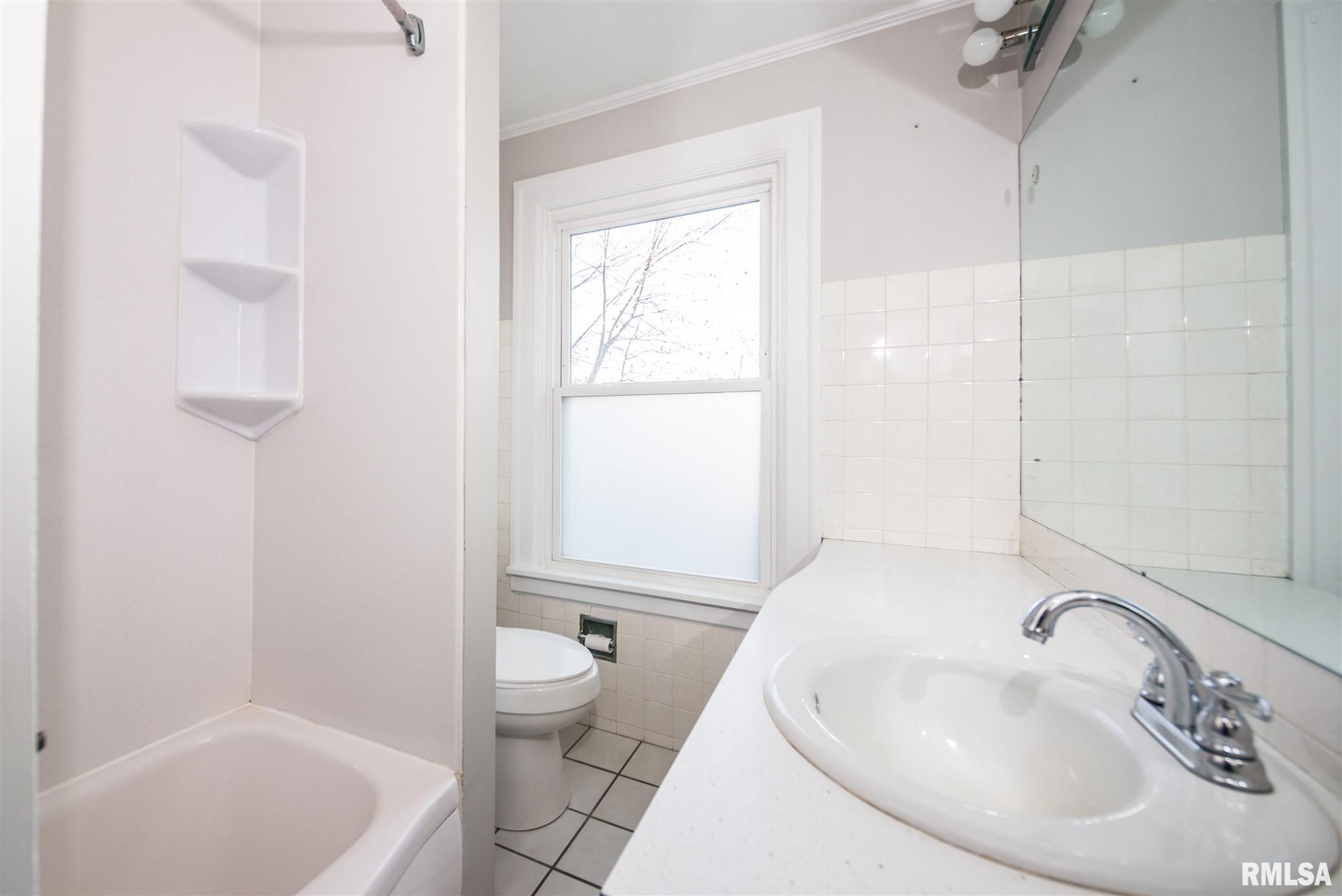 1018 Maple Street Mount Vernon, IL 62864 - Photo 32 of 36 Gallery Image 32