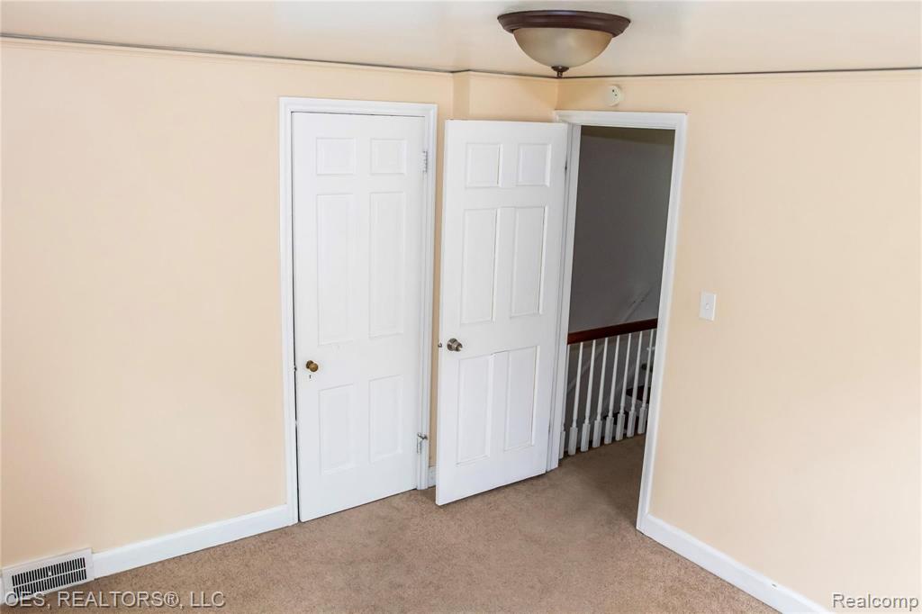 20410 Picadilly Road Detroit, MI 48221 - Photo 17 of 21