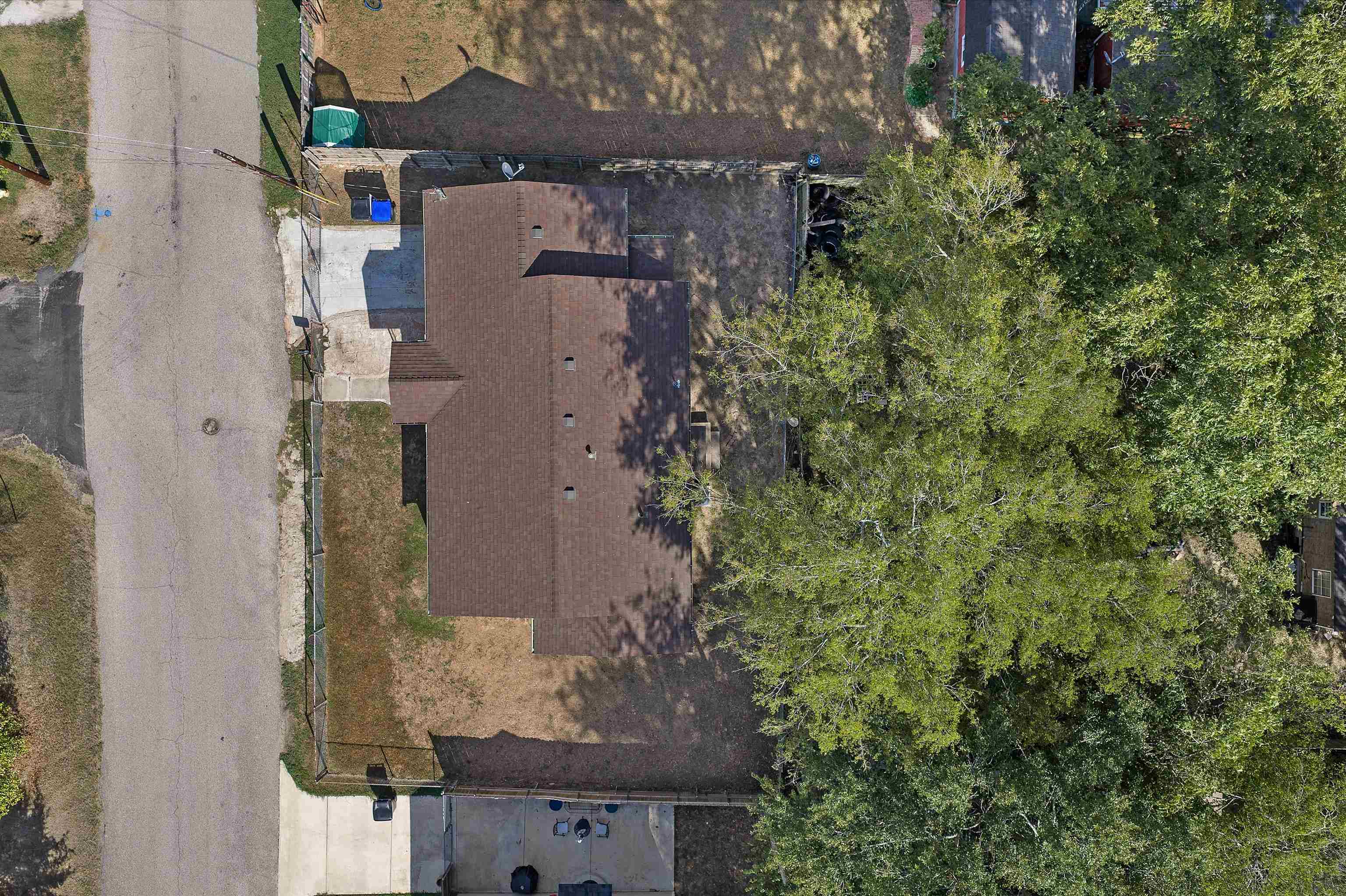 716 Ridgelea Avenue Longview, TX 75602 - Photo 3 of 20 Gallery Image 3