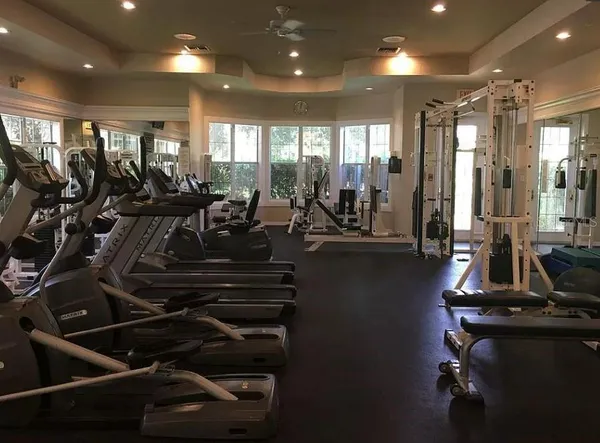$1,695 | 5134 Northridge Road, Unit 304, Sarasota, FL 34238