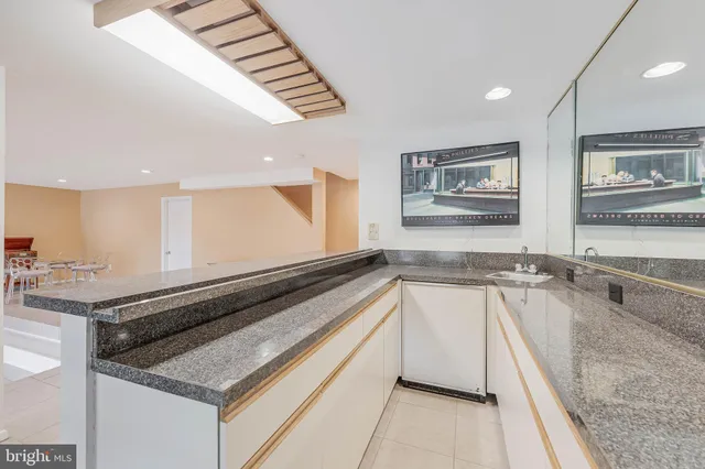 $1,150,000 | 1933 Lakeport Way, Reston, VA 20191