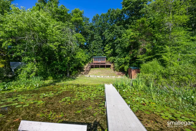 $729,900 | 3192 West Sisson Road, Freeport, MI 49325