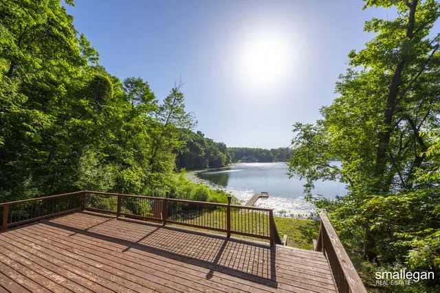 $729,900 | 3192 West Sisson Road, Freeport, MI 49325