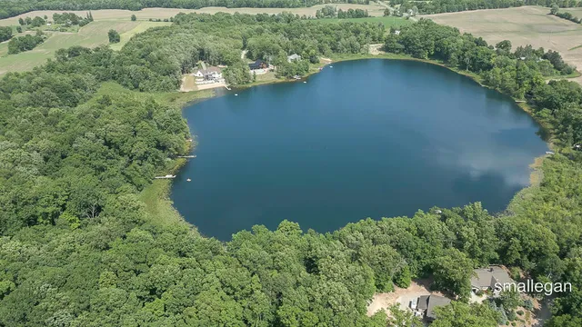 $729,900 | 3192 West Sisson Road, Freeport, MI 49325