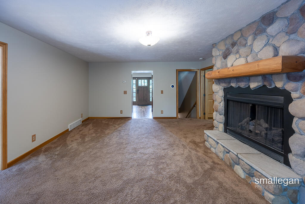 3192 West Sisson Road Freeport, MI 49325 - Photo 6 of 52 754A0236-HDR