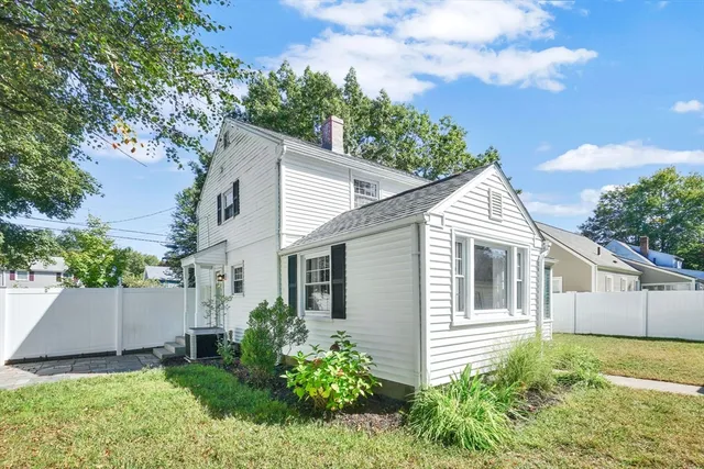 $365,000 | 138 Abbott Street, Springfield, MA 01118