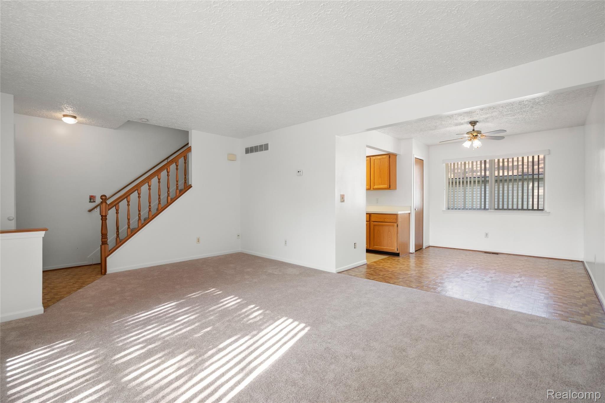 11305 East 11 Mile Road Warren, MI 48093 - Photo 22 of 38 11309-6.jpg