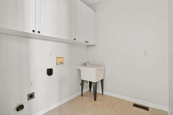 $4,000 | 1200 Cresthaven Lane Northwest, Lawrenceville, GA 30043