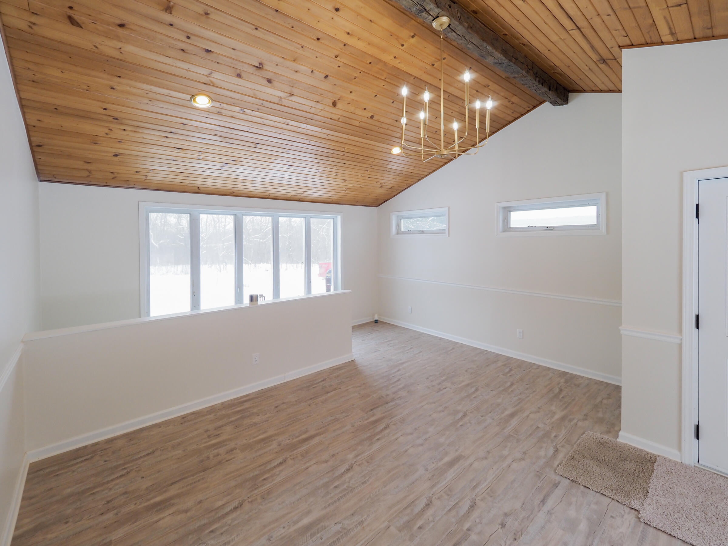 50525 Burlington Road Marcellus, MI 49067 - Photo 4 of 29 Family room