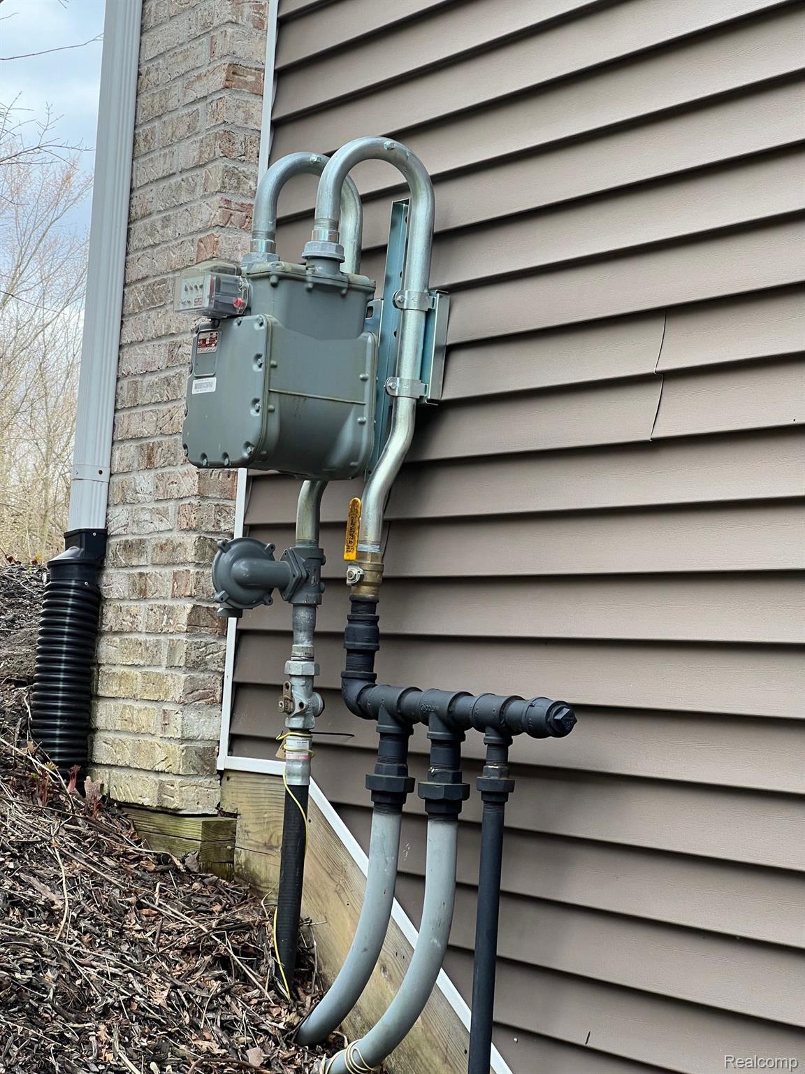 205 North Hayes Road Lapeer, MI 48446 - Photo 84 of 91 Natural Gas