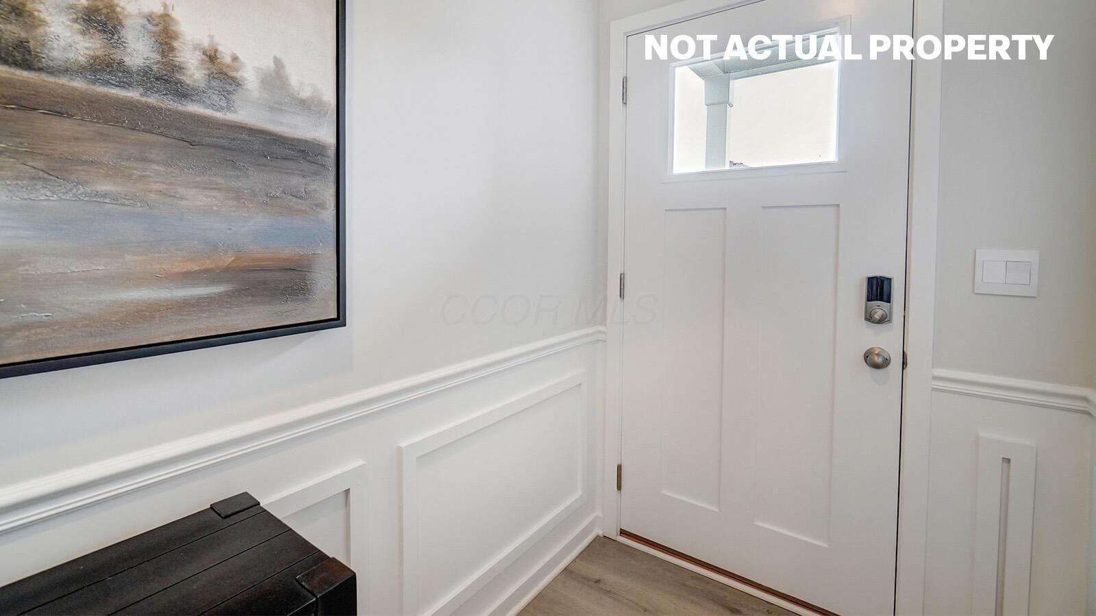 1476 Cardinez Way Columbus, OH 43228 - Photo 2 of 49 04 foyer