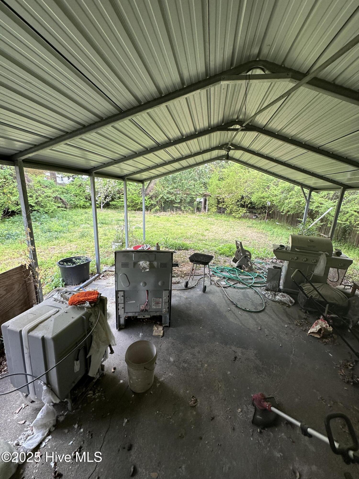 11 Glendale Road Jacksonville, NC 28540 - Photo 20 of 21 Back Entrance off mudroom