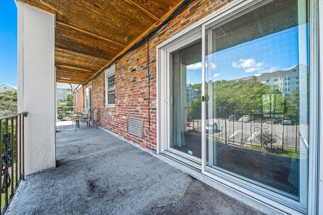 $1,900 | 808 Willard Street, Unit F11, Quincy, MA 02169