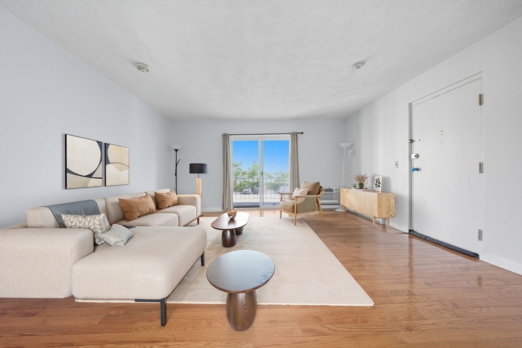 808 Willard Street, Unit F11 Quincy, MA 02169 - Photo 3 of 15