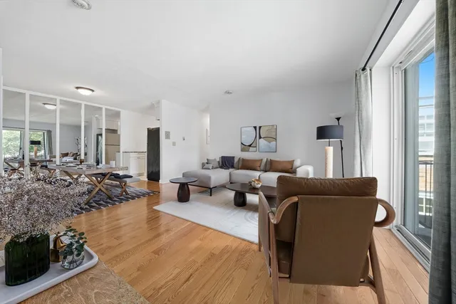 $1,900 | 808 Willard Street, Unit F11, Quincy, MA 02169