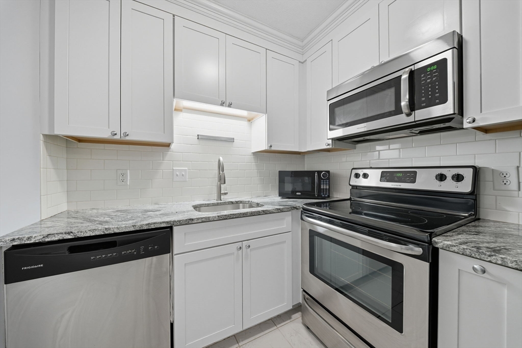 808 Willard Street, Unit F11 Quincy, MA 02169 - Photo 8 of 15